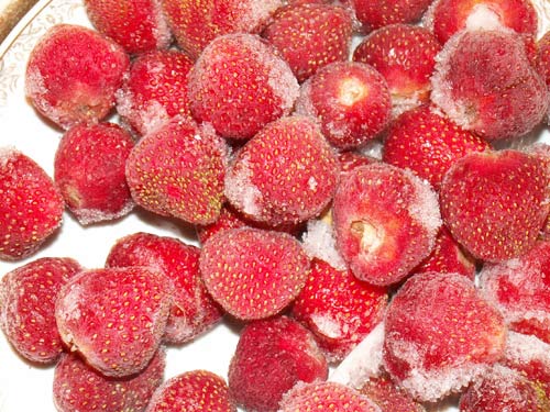 ERDBEEREN TIEFGEKÜHLT